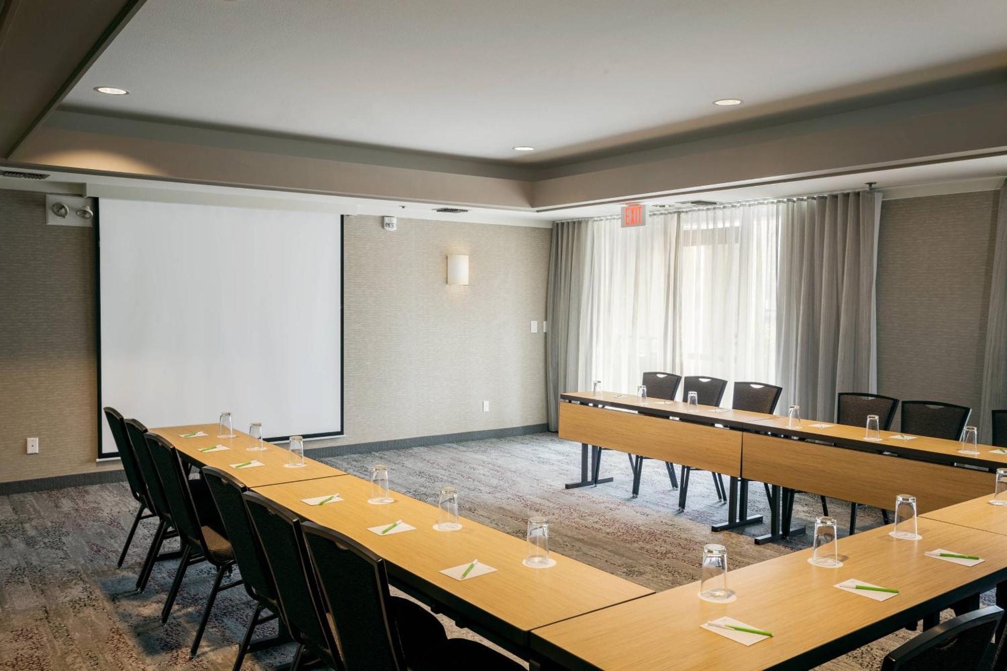 Courtyard By Marriott Stockton Ξενοδοχείο Εξωτερικό φωτογραφία