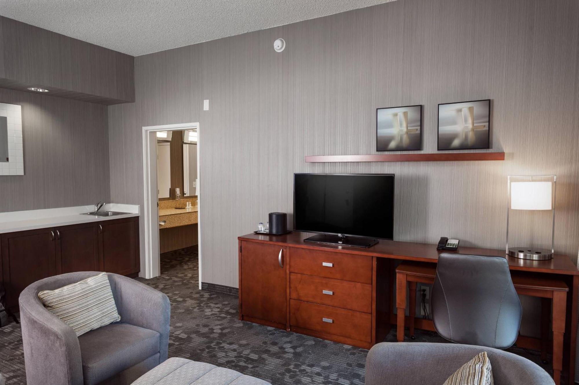 Courtyard By Marriott Stockton Ξενοδοχείο Εξωτερικό φωτογραφία