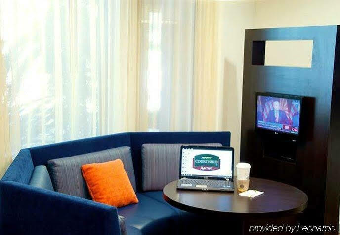 Courtyard By Marriott Stockton Ξενοδοχείο Εξωτερικό φωτογραφία